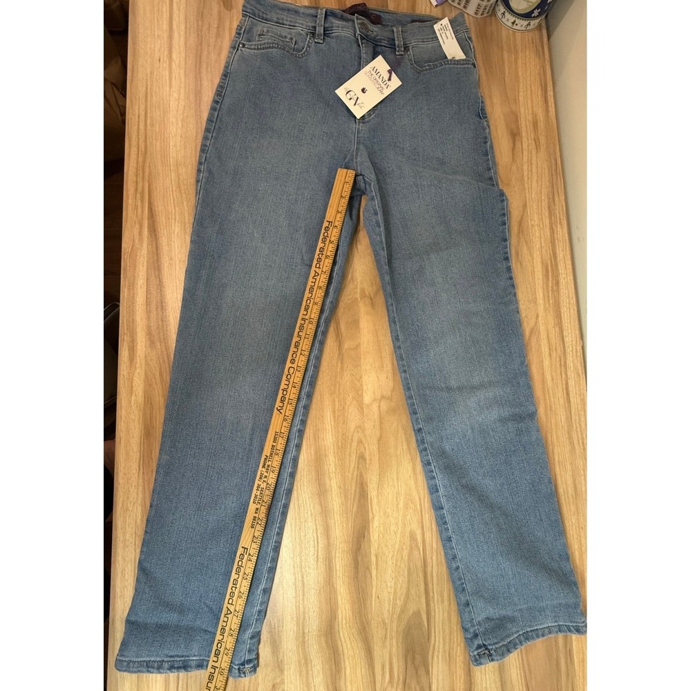 Gloria Vanderbilt Amanda Tapered Leg Slimming Jeans Blue Size 10 Average NWT